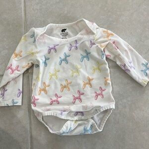 Perfect condition organic cotton Monica and Andy onesie